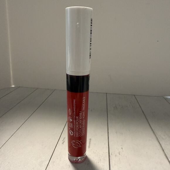 COVERGIRL Outlast UltiMatte Liquid Lipstick #130 - Wine O Clock Up To 24 Hrs - Picture 4 of 5